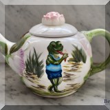 P06. Frog teapot. 